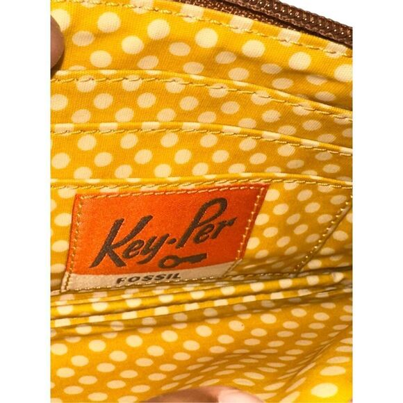Fossil “Key-Per” Navy Floral Waxed Leather Wristlet  Card Keeper  Classic Trendy - Picture 5 of 11